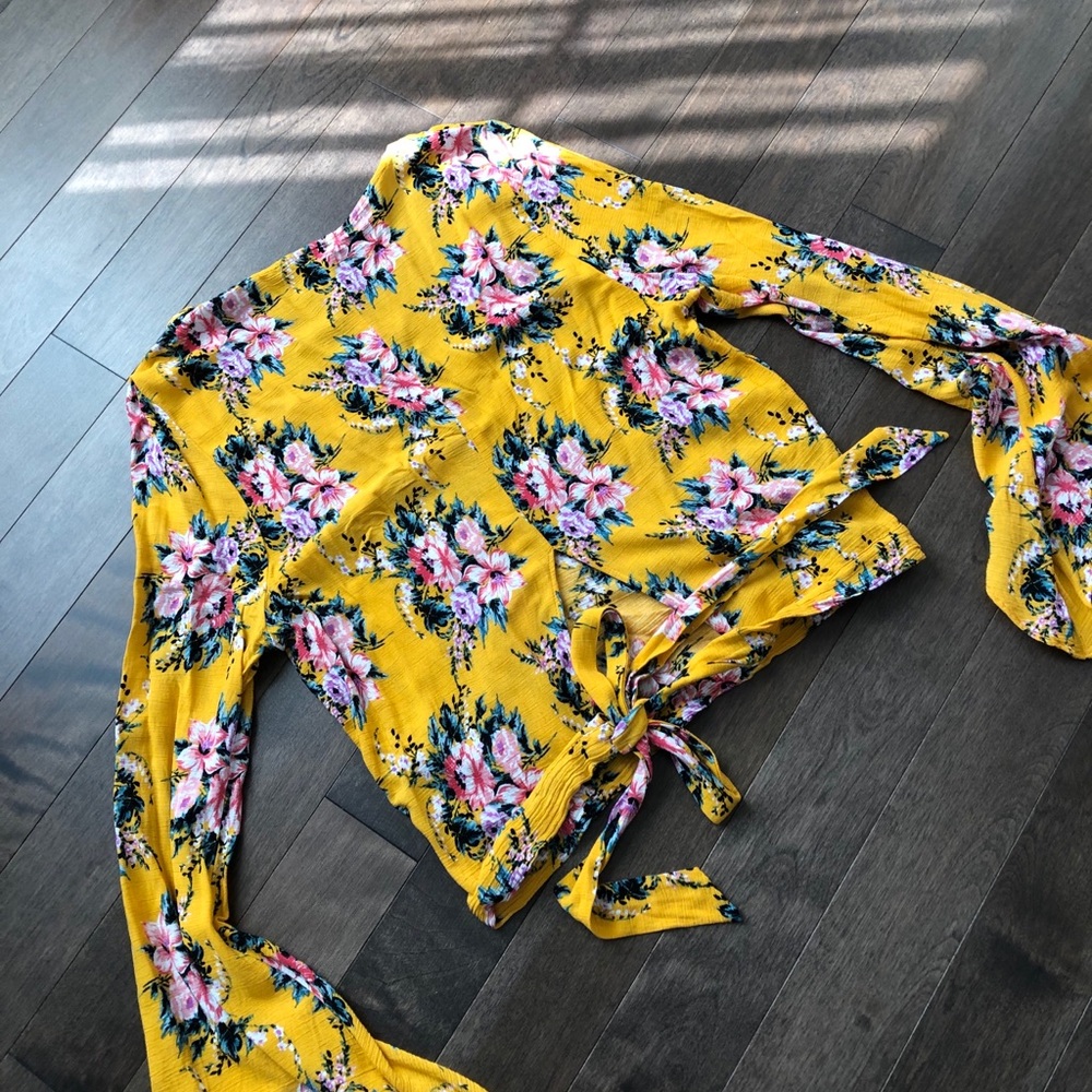 Blouse - Picture 2 of 2